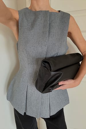 Grey Figursydd peplumtopp