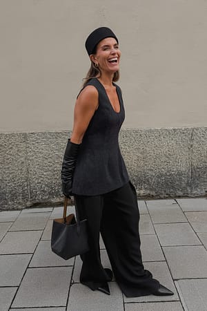 Image 4 of 7