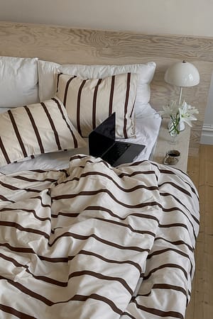 Brown Thin Stripe Bedding Single