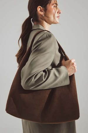 Image 2 of 4