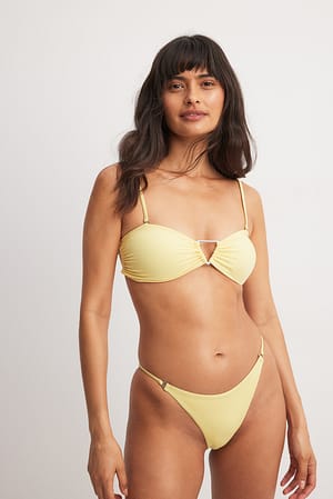 Yellow Bikini-Höschen mit Triangel-Detail