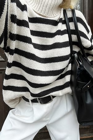 White/Black stripe Jersey de punto alto a rayas