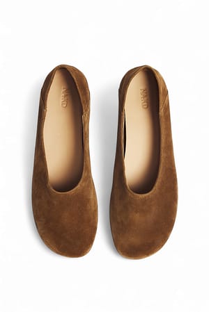 Beige Ballerinaer i ruskind uden foer