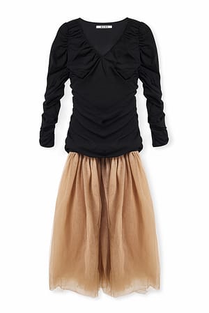 Black V-neck Tulle Maxi Dress