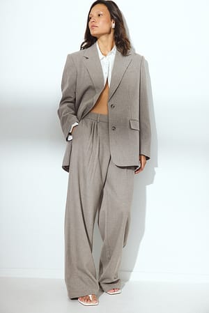 Image 2 of 7