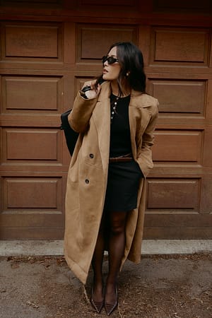 Camel zweireihiger Mantel aus Kunst-Wildleder