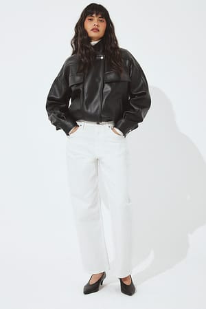 Image 2 of 8