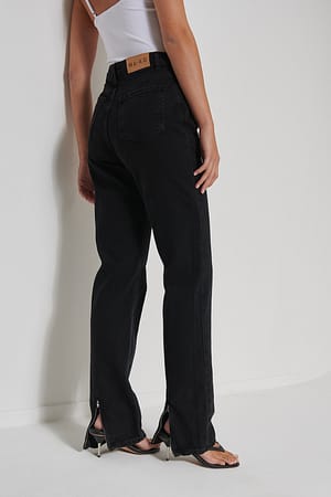 Black Jeans met split achter en hoge taille