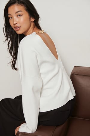 White Gerecycleerd kettinggebreide sweater met open rug