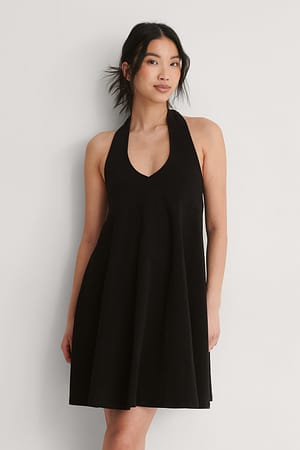 Black Organisches Neckholder-Jersey-Kleid