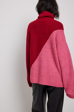 Red/Pink Gebreide trui met diagonale kleurblokken