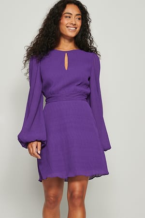 Purple Gerecycleerde gestructureerde mini-jurk met uitsnijding