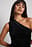 Ingerimpelde fluwelen top met one-shoulder